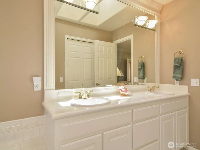 Property photo for 1919 243rd Place Se, Bothell photo 22