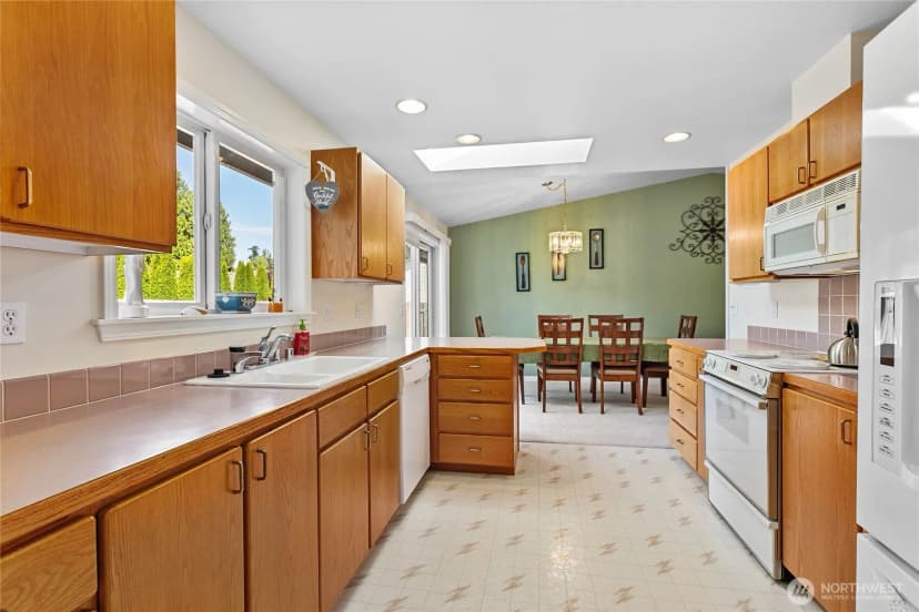 Property photo for 8163 Skeena Way, Blaine photo 11