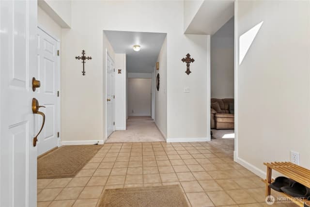 Property photo for 8163 Skeena Way, Blaine photo 2