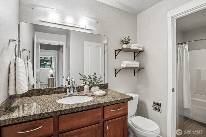 Property photo for 430 Bellevue Way Se #105, Bellevue photo 17