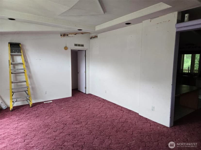 Property photo for 19 Wynooche Road W, Montesano photo 13