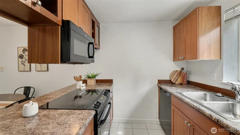 Property photo for 14210 Ne 181st Place #m102, Woodinville photo 9