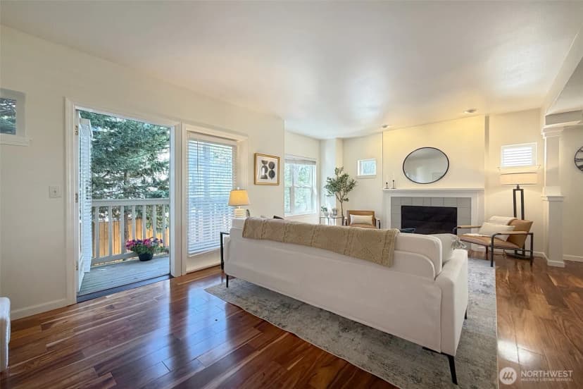 Property photo for 12527 27th Avenue Ne #d, Seattle photo 9