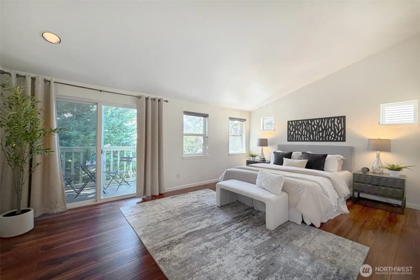 Property photo for 12527 27th Avenue Ne #d, Seattle photo 12