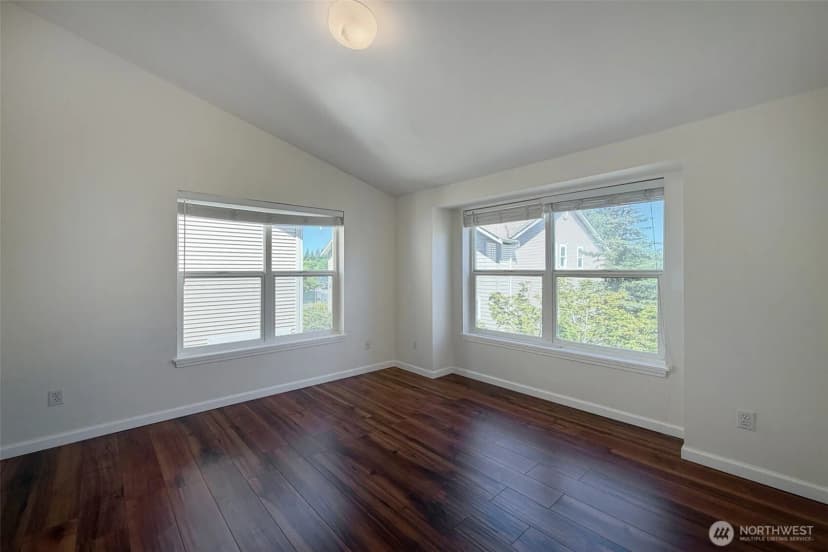 Property photo for 12527 27th Avenue Ne #d, Seattle photo 22