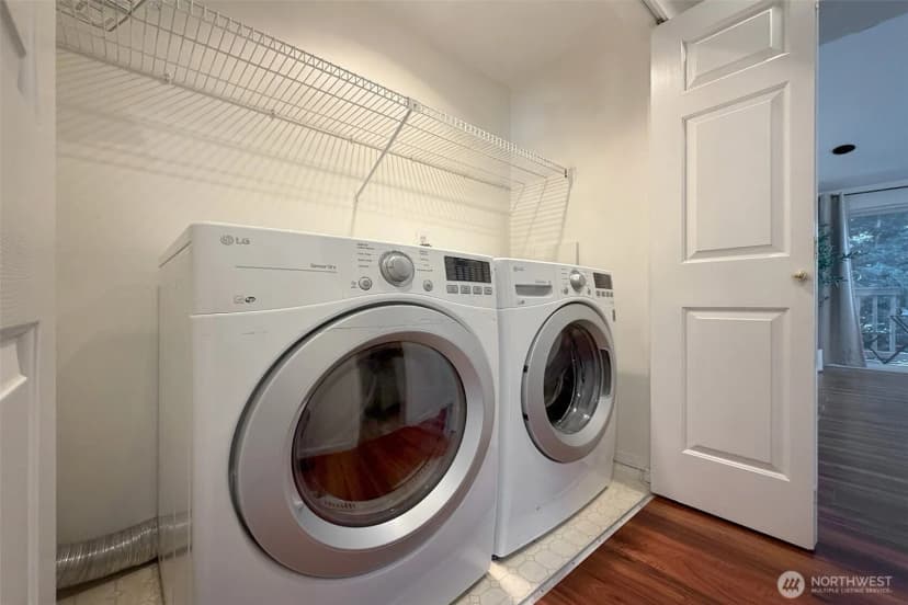Property photo for 12527 27th Avenue Ne #d, Seattle photo 28