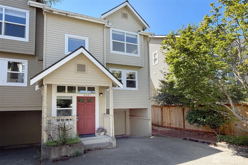 Property photo for 12527 27th Avenue Ne #d, Seattle photo 34