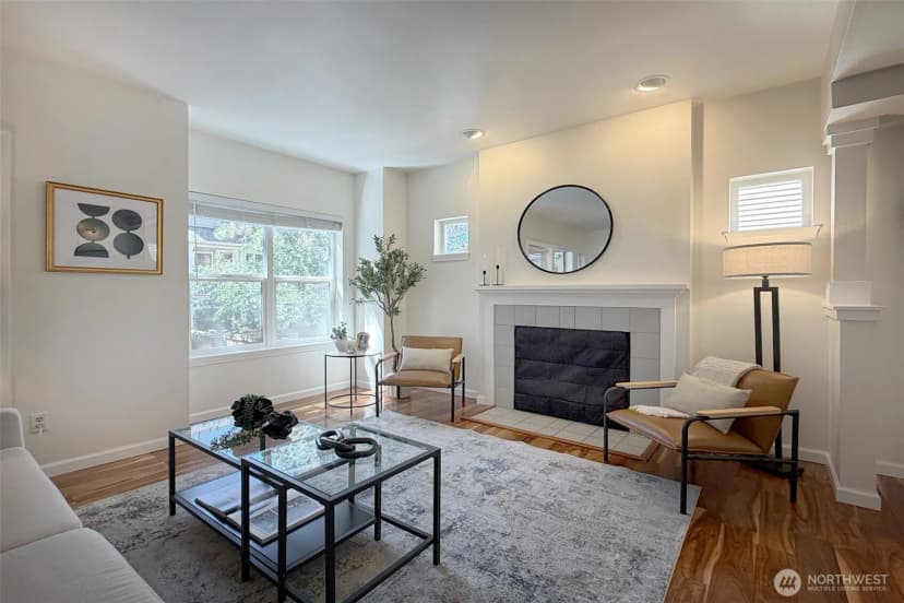 Property photo for 12527 27th Avenue Ne #d, Seattle photo 6