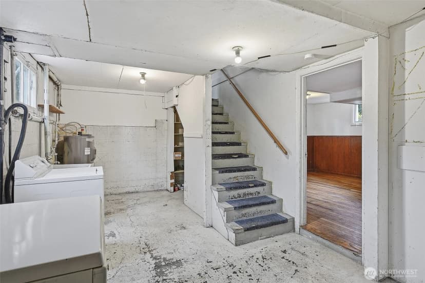 Property photo for 9002 2nd Avenue Ne, Seattle photo 22