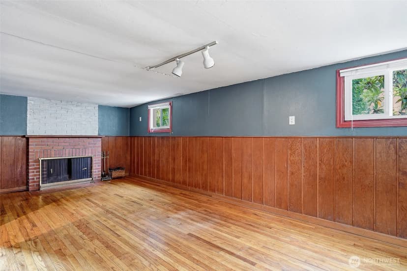 Property photo for 9002 2nd Avenue Ne, Seattle photo 26