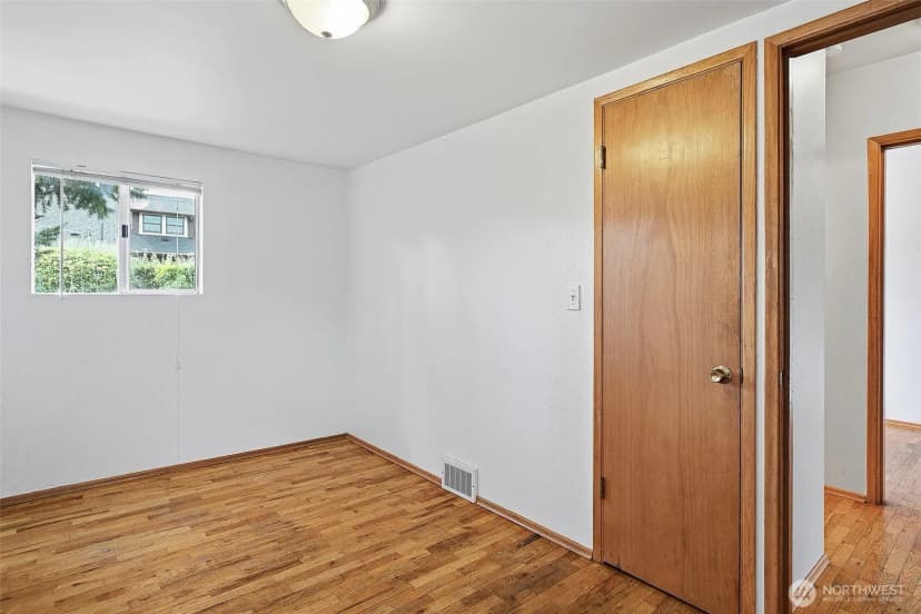 Property photo for 9002 2nd Avenue Ne, Seattle photo 21