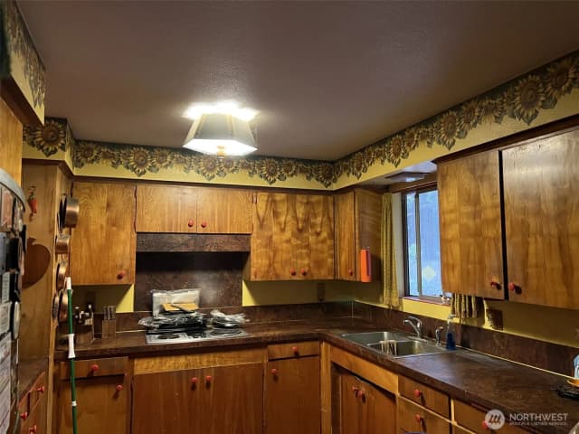 Property photo for 6928 20th Avenue Se, Lacey photo 3