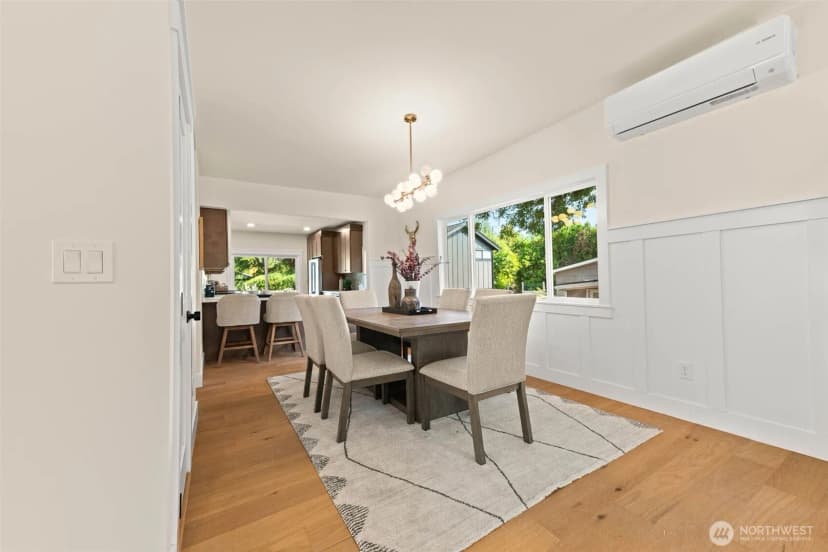 Property photo for 520 30th Avenue E, Seattle photo 11