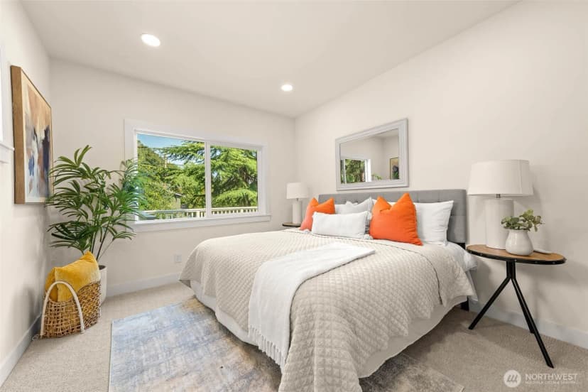 Property photo for 520 30th Avenue E, Seattle photo 14