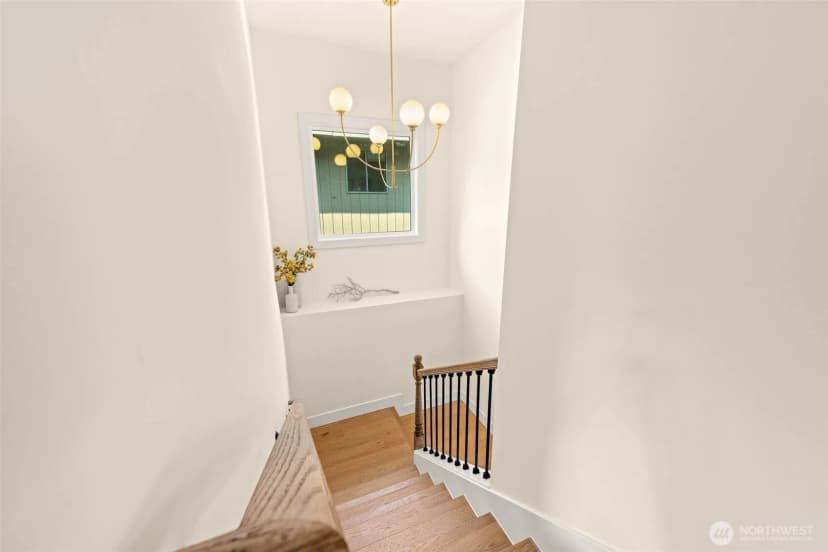Property photo for 520 30th Avenue E, Seattle photo 18