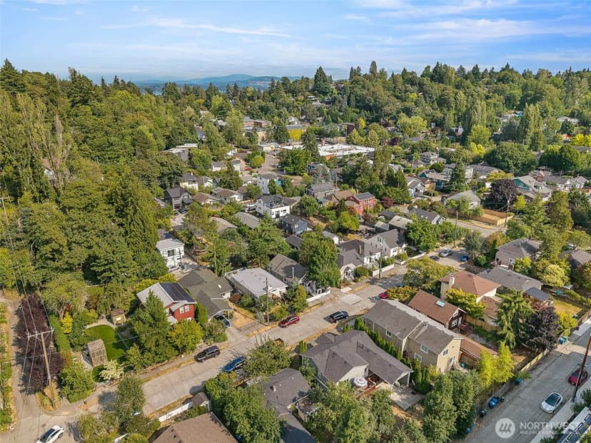 Property photo for 520 30th Avenue E, Seattle photo 34