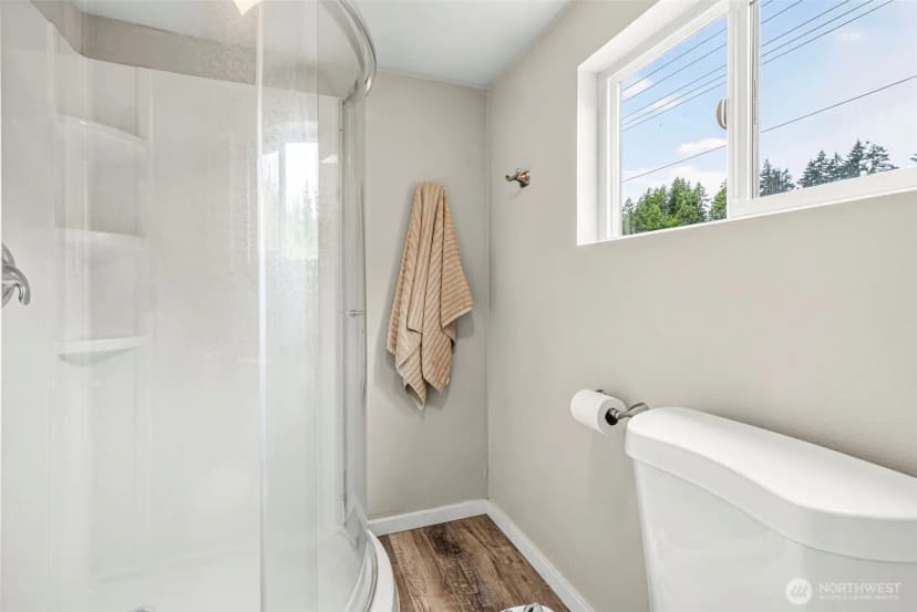 Property photo for 1404 Nw Kerron St, Winlock photo 21