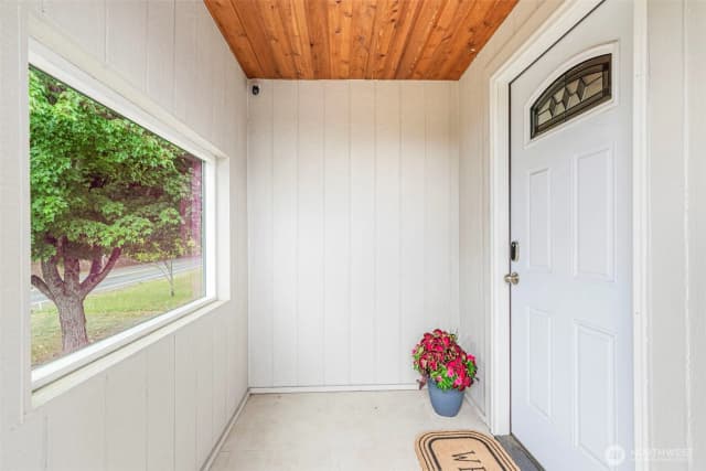Property photo for 1404 Nw Kerron St, Winlock photo 5