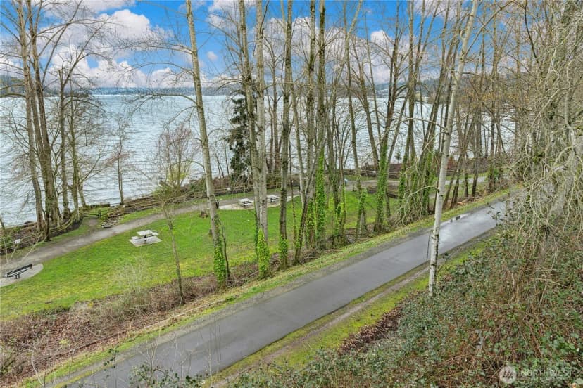 Property photo for 6526 Ne 198th Street, Kenmore photo 31