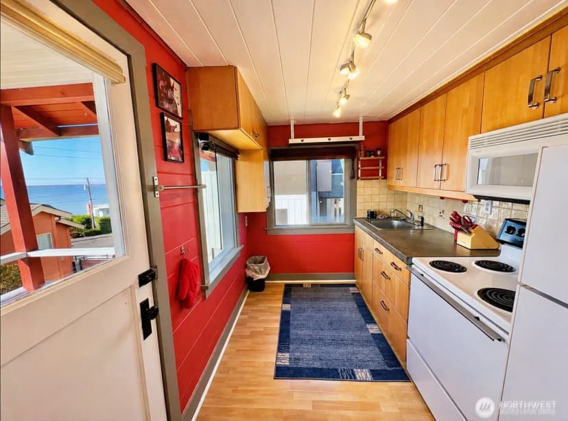 Property photo for 522 12th Street, Bellingham photo 15