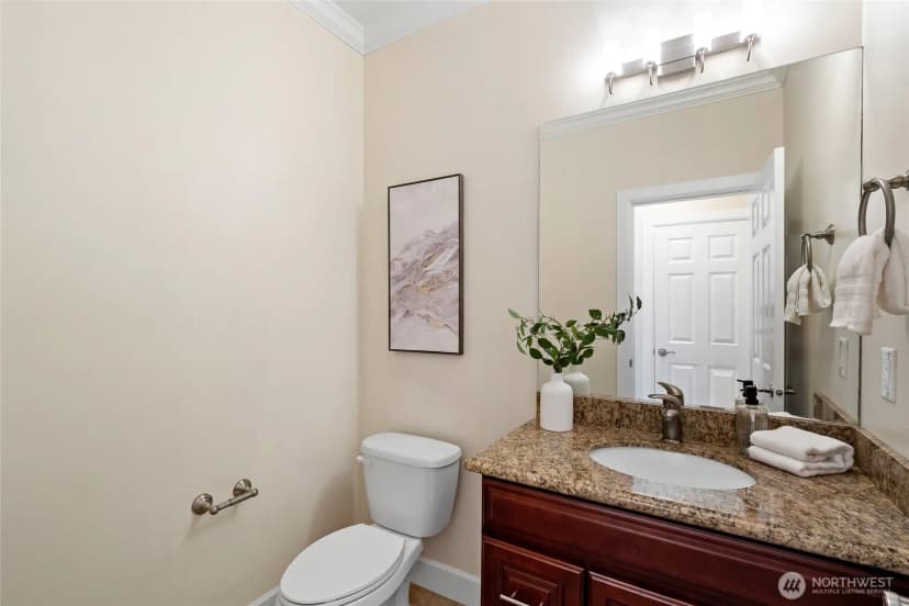 Property photo for 9541 Slater Avenue Ne, Kirkland photo 10