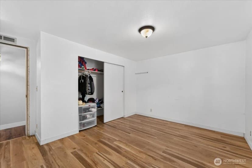 Property photo for 634 Warren Avenue W, Pateros photo 29