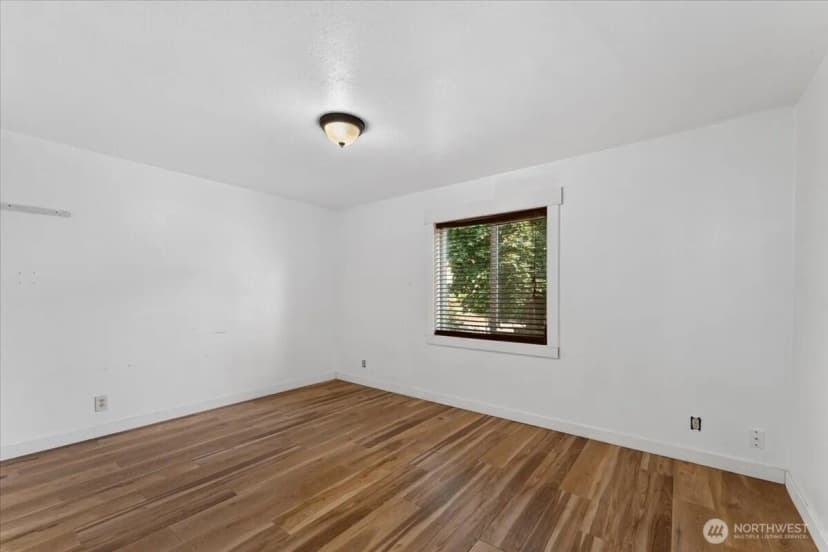Property photo for 634 Warren Avenue W, Pateros photo 28