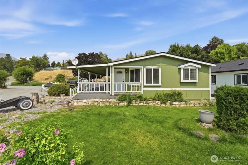 Property photo for 634 Warren Avenue W, Pateros photo 7
