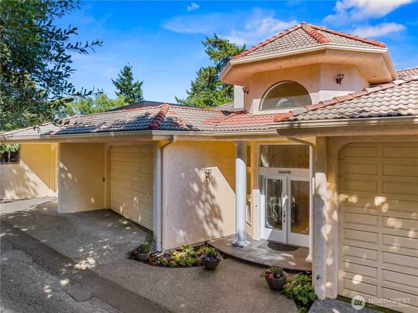 Property photo for 6669 N Ne Windermere Road, Seattle photo 37
