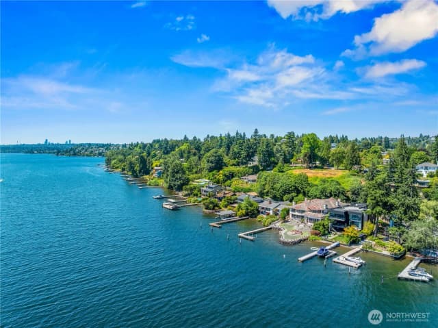 Property photo for 6669 N Ne Windermere Road, Seattle photo 4