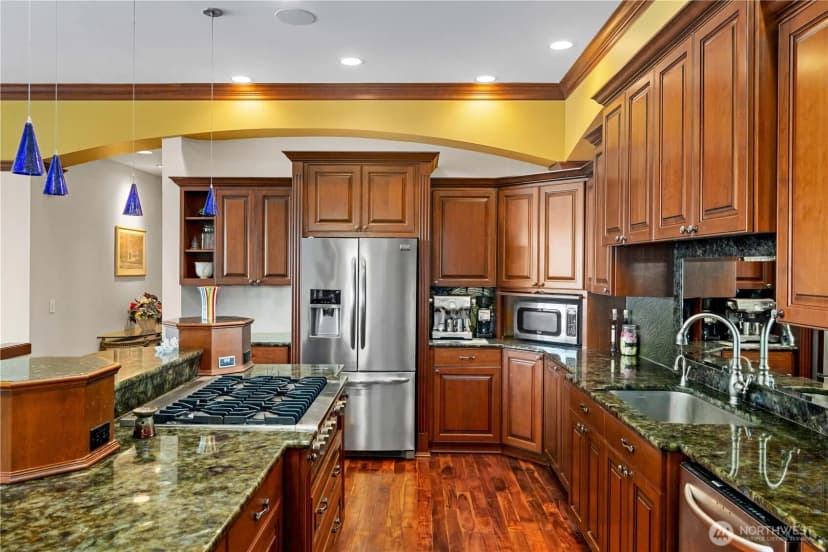Property photo for 6669 N Ne Windermere Road, Seattle photo 13