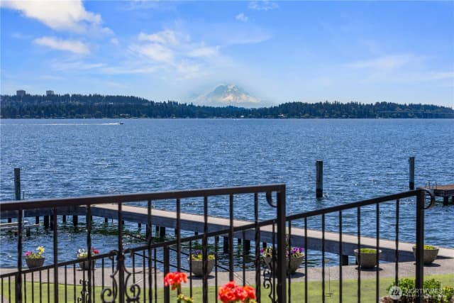 Property photo for 6669 N Ne Windermere Road, Seattle photo 3