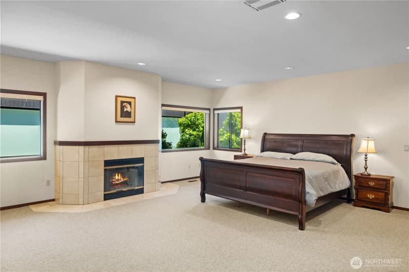 Property photo for 6669 N Ne Windermere Road, Seattle photo 20