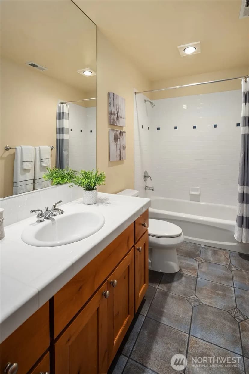 Property photo for 6563 170th Place Se, Bellevue photo 25