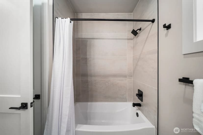 Property photo for 5014 114th Avenue Ne #1, Kirkland photo 30