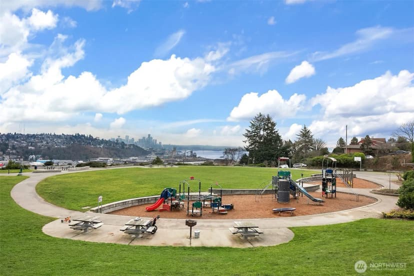Property photo for 3406 B 34th Avenue W, Seattle photo 33