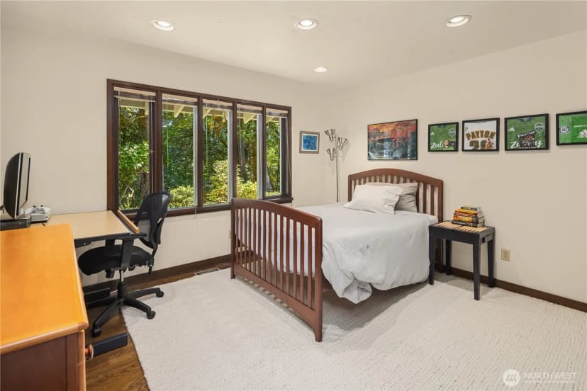 Property photo for 6815 E Mercer Way, Mercer Island photo 26