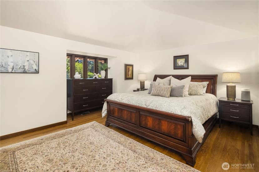 Property photo for 6815 E Mercer Way, Mercer Island photo 16