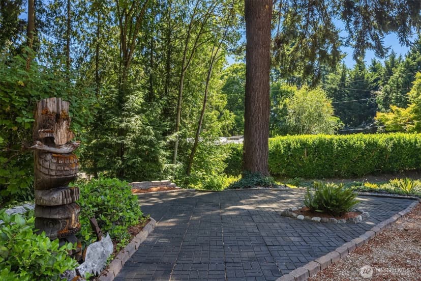 Property photo for 6815 E Mercer Way, Mercer Island photo 33