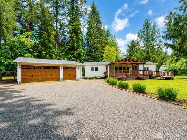 Property photo for 6530 137th Drive Ne, Lake Stevens