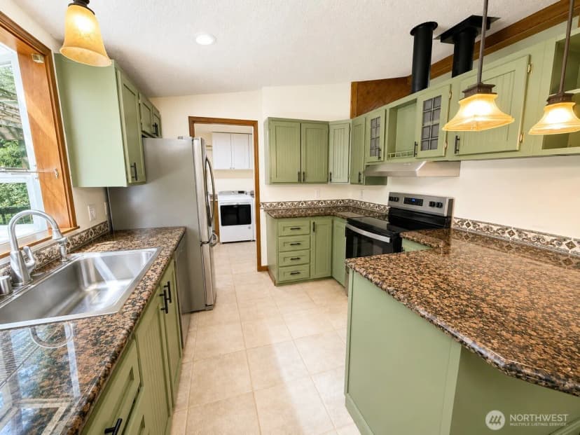 Property photo for 6530 137th Drive Ne, Lake Stevens photo 6