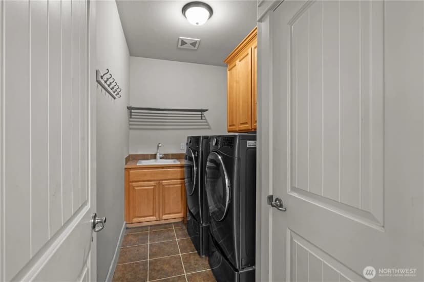 Property photo for 1313 24th Avenue Ct Sw, Puyallup photo 28