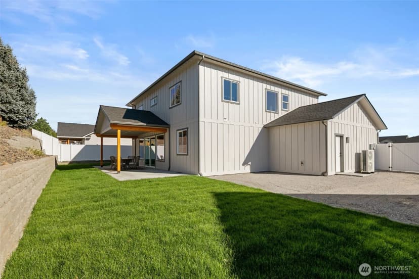 Property photo for 857 Ne Tyler Place, East Wenatchee photo 34