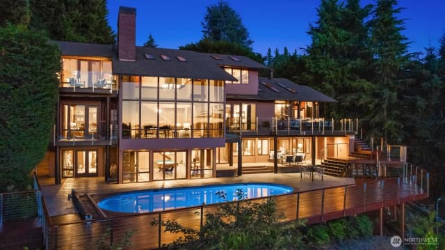 Property photo for 7445 Se 71st Street, Mercer Island