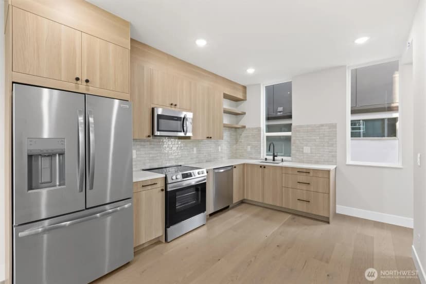 Property photo for 1407 29th Avenue #b, Seattle photo 6