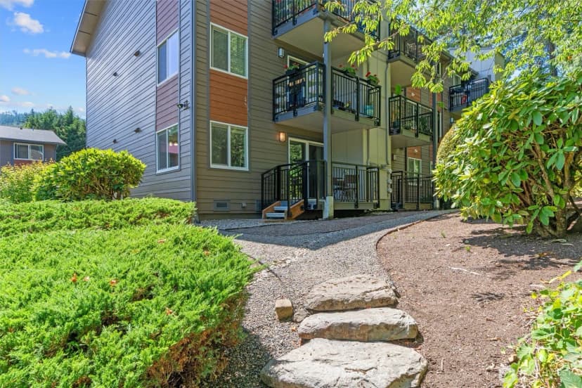 Property photo for 230 Sw Clark Street #c-104, Issaquah photo 25