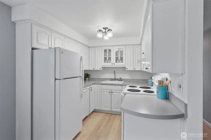 Property photo for 230 Sw Clark Street #c-104, Issaquah photo 10