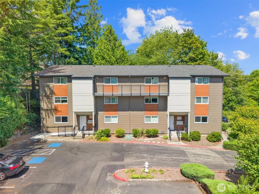 Property photo for 230 Sw Clark Street #c-104, Issaquah photo 31