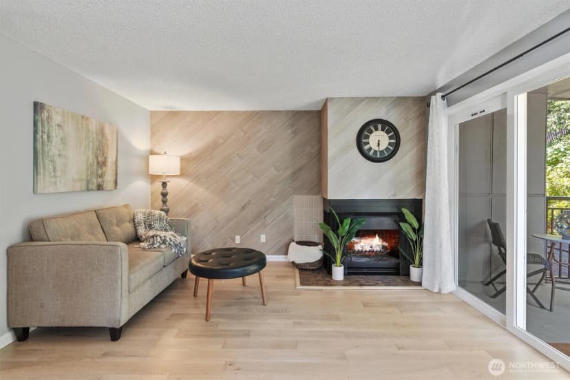 Property photo for 230 Sw Clark Street #c-104, Issaquah photo 5
