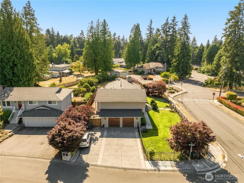 Property photo for 804 15th Street Sw, Edmonds photo 27